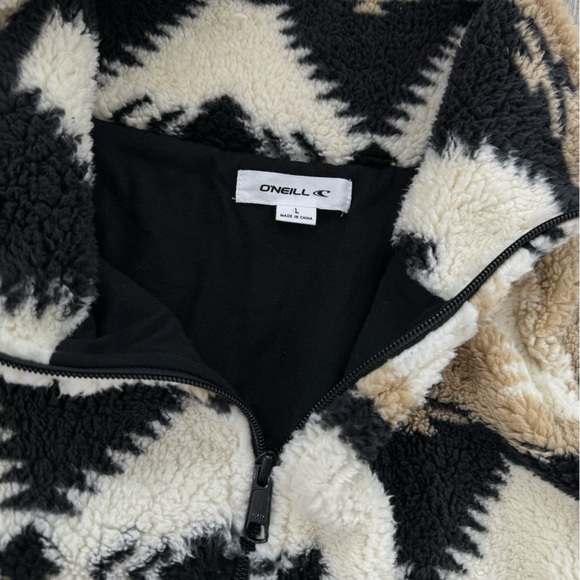 O'Neill crop Sherpa Jacket aztec funnel neck L Cala Long Sleeve - Picture 7 of 14